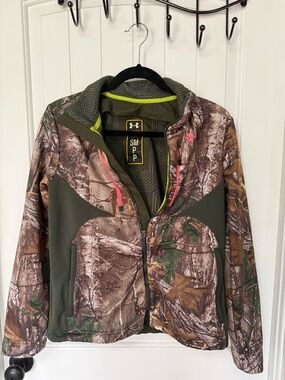 Under Armour Women's Realtree Camo Utility Jacket with Olive Panels